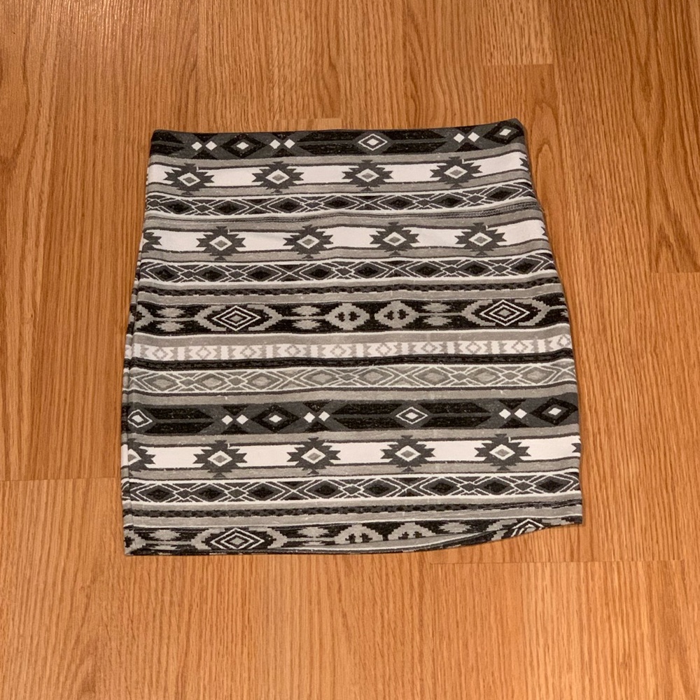 Aztec print high waisted skirt